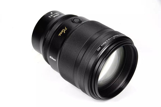 Nikon NIKKOR Z 135mm f/1.8 S Plena Lens