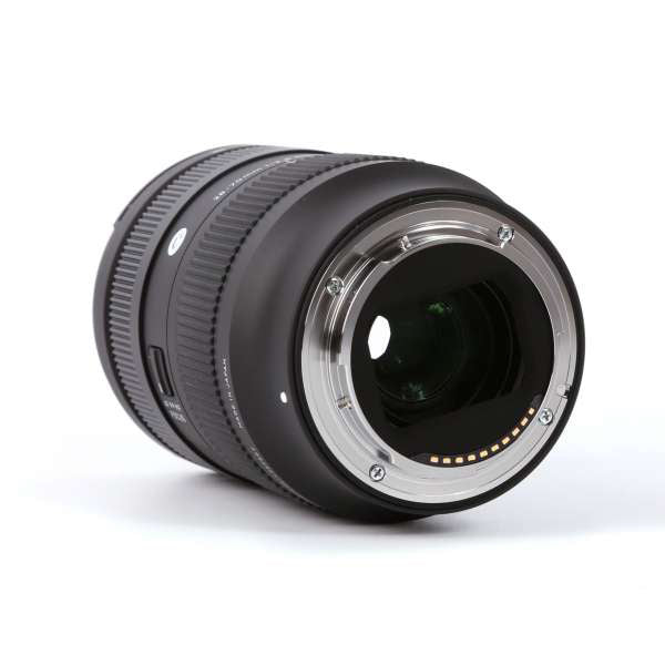 Sigma 28-70mm f/2.8 DG DN Contemporary Lens for Sony E Bundle
