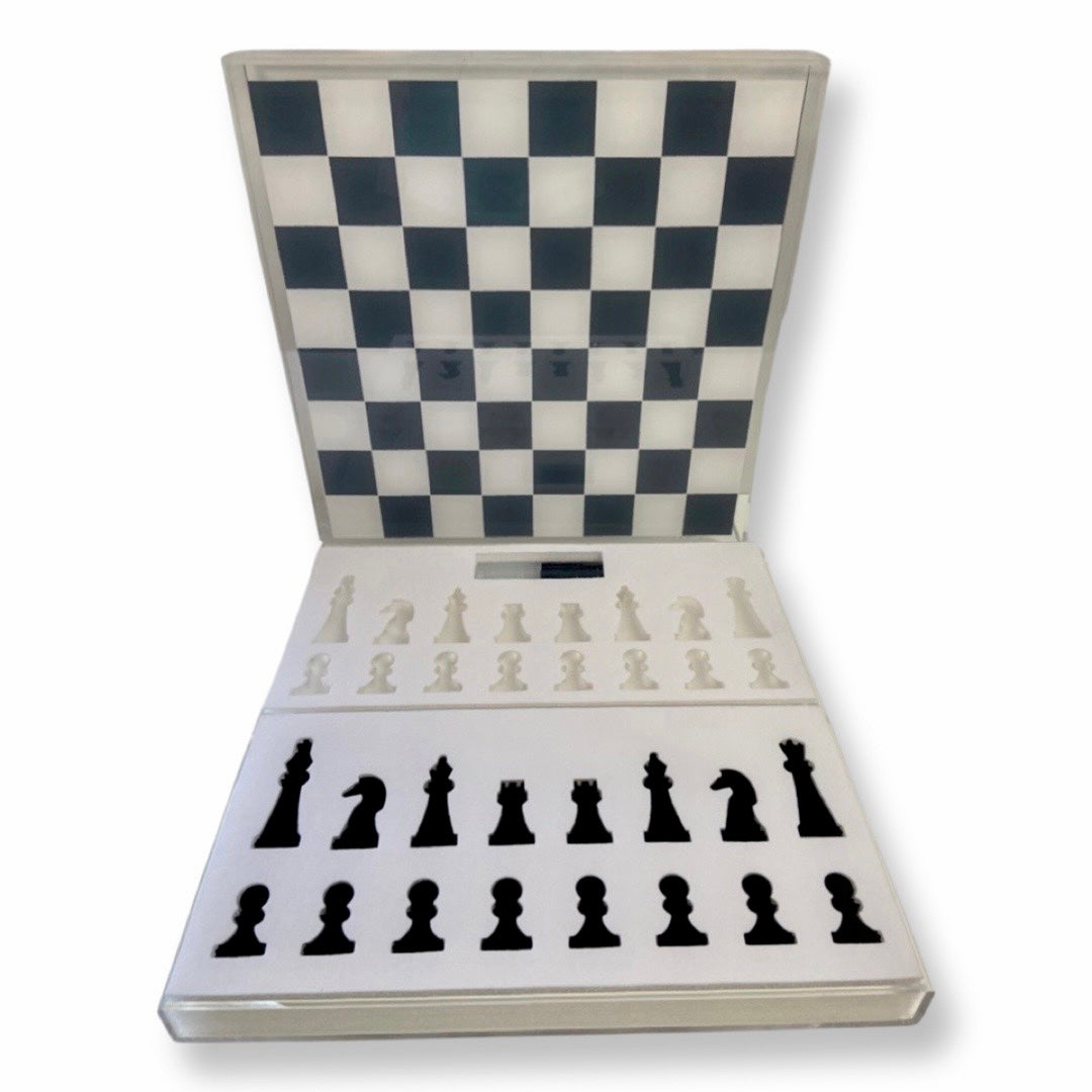 CHESS/CHECKERS - CLEAR, SIL/FROST SQ, BLK/FROST CHIPS